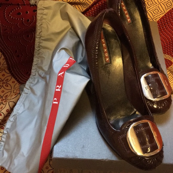 EUC PRADA Heels in Burgundy Original Box, Dust Bag - Picture 8 of 8